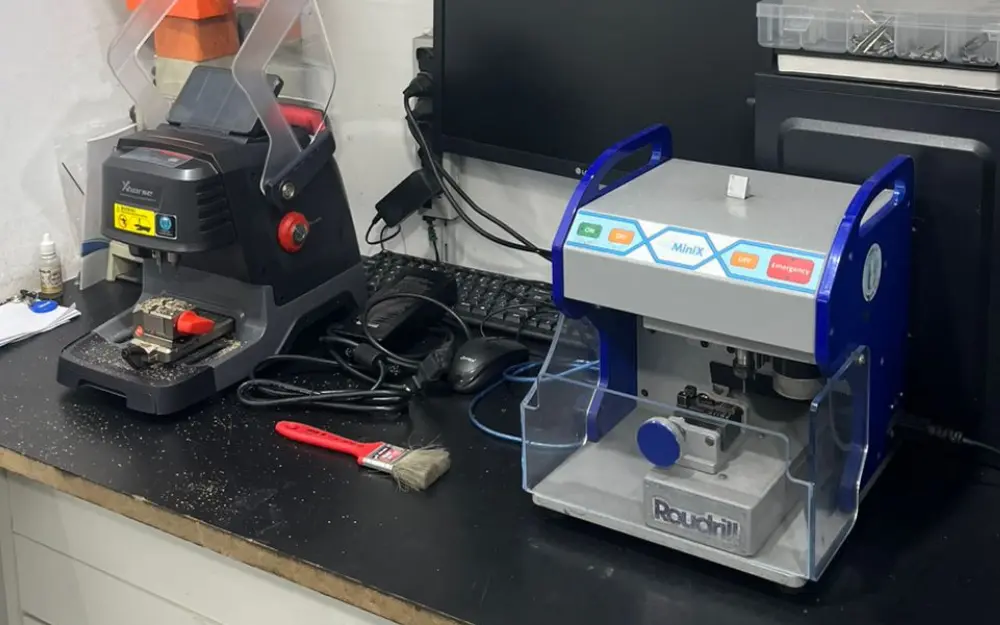 Cópia de chaves, módulos de injeção, chaves automotivas, fechaduras - chaveiro em sjc